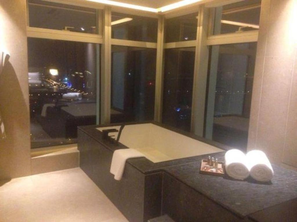 Aoluguya Hotel Harbin Eksteriør billede